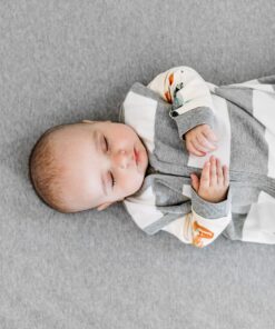 Burt's Bees Baby - Fitted Crib Sheet, Solid Color, 100% Organic Cotton Crib Sheet for Standard Crib and Toddler Mattresses (Heather Grey) , 28x52 Inch (Pack of 1) Heather Grey 23 812WpUEA3dL