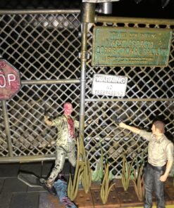 McFarlane Toys Construction Sets- The Walking Dead TV Dale's RV Set 41 812q4OyIqNL
