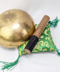 6-Inch Handmade Tibetan Singing Bowl ~ Superb B Crown Chakra Balancing ~ Best use for Meditation, Sound Healing, Cleansing, Mindfulness & Relaxation ~ Cushion & Sueded Leather wooden Mallet included 22 813 QxoqUGL