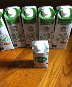nutpods Original Coffee Creamer - Unsweetened Non Dairy Creamer Made from Almonds and Coconuts - Keto Creamer, Whole30, Gluten Free, Non-GMO, Vegan, Sugar Free, Kosher (4-Pack) 11.2 Fl Oz (Pack of 4) 34 813WNsIu8YL