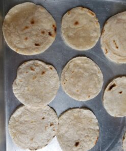 Otto's Naturals Cassava Flour, Gluten Free and Grain-Free Flour For Baking, Certified Paleo & Non-GMO Verified, Made From 100% Yuca Root, All-Purpose Wheat Flour Substitute, 2 lb Bag 2 Pound (Pack of 1) 30 814OjLQCEfL