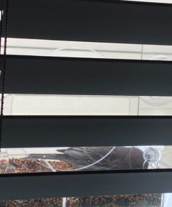 Wild Birds of Joy Bird House Window Bird Feeder with 4 Super Strong Suction Cups & Locking, Sliding Seed Tray, Extra Large, Clear Acrylic, Outdoor Bird Feeders, Outside View of Cardinal and Blue Jay 28 814vij9pf5L