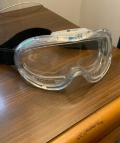 Neiko Pro 53875B Clear Protective Lab Safety Goggles, Chemistry Lab Goggles, Scientific, Construction Goggles, Contractor, Woodworking, Anti-Fog and Splash, Includes Indirect Vent for Men and Women 40 8157ArVqmgL