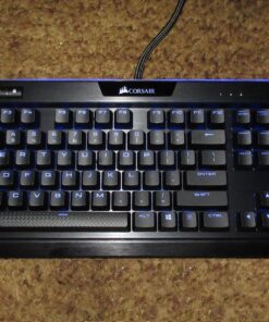 Corsair K95 RGB Platinum Mechanical Gaming Keyboard - 6x Programmable Macro Keys - USB Passthrough & Media Controls - Fastest Cherry MX Speed - RGB LED Backlit - Black Finish 39 815t0QKxvDL