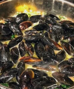 Cuisinart Stainless Steel, 5.5 Quart Sauté Pan w/ Cover, Helper Handle, Chef's Classic, 733-30H 38 816 rIL8UQL