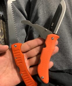OUTDOOR EDGE RazorPro Double Blade Folding Hunting Knife & Filp N' Zip Bone Saw - Hunting Knife Features a Gutting Blade & Replaceable RazorSafe Skinning Blade. Includes Camo Nylon Sheath 15 816RWiczB9L