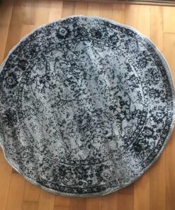 SAFAVIEH Adirondack Collection Area Rug - 4' Round, Grey & Black, Oriental Distressed Design, Non-Shedding & Easy Care, Ideal for High Traffic Areas in Living Room, Bedroom (ADR109B) Grey/Black 26 816uzTFFCL