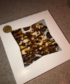 Gourmet 10in White Bakery Boxes 25 Pk. Cute Window Displays for Pies, Cakes, Cupcakes , Pastries. Transport Baked Goods w/ Sturdy, Easy-to Use Carriers. Give Sweet Holiday Gifts at Work, School 42 816vSVCxLyL