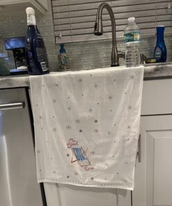 Downy Wrinkle Releaser Fabric Spray, Light Fresh Scent,33.8 Fl Oz (Pack of 2) 33.8 Fl Oz (Pack of 2) 43 817LVI5APrL