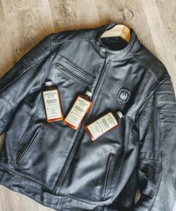 Leather Milk Leather Restoration Kit. Leather Cleaner, Conditioner, and Water Protector - No. 1-3 Leather Care Kit - All Natural, Non-Toxic. 2 Sizes. Made in The USA. Includes 3 Restoration Pads! 6 oz 45 817fiYxHq2L