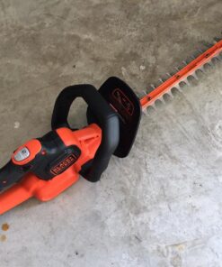 BLACK+DECKER 20V MAX Cordless Hedge Trimmer with Power Command Powercut, 22-Inch (LHT321FF) 20V Hedge Trimmer Kit 25 818a8z463iL