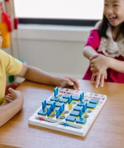 Melissa & Doug Flip to Win Travel Memory Game - Wooden Board, 7 Double-Sided Cards Games, Road Trip Essentials For Kids, Hangman Toddlers And Kids 5+ 31 819SY eAXWL 2