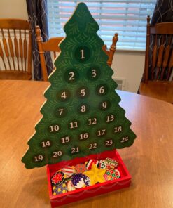 Melissa & Doug Countdown to Christmas Wooden Advent Calendar - Magnetic Tree, 25 Magnets , Orange Santa 70 81B43E9Y8zL