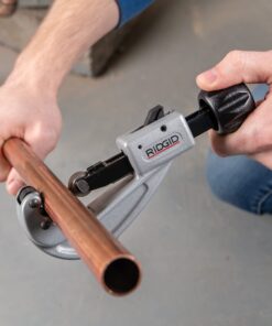 RIDGID 31632 Model 151 Quick-Acting Tubing Cutter with 1/4"-1-5/8" Cutting Capacity, Silver Black Tubing Cutter, Small 31 81BKMg3LxL