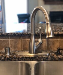 Delta Faucet Leland Brushed Nickel Pull Down Kitchen Faucet, Magnetic Docking Spray Head, SpotShield Stainless Steel, 9178-SP-DST Without Soap Dispenser Standard 37 81BSEWdgneL