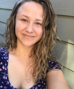 Neutrogena Anti-Residue Clarifying Shampoo, Gentle Non-Irritating Clarifying Shampoo to Remove Hair Build-Up & Residue, 6 Fl Ounce 6 Fl Oz (Pack of 1) 54 81BgjYd1VHL