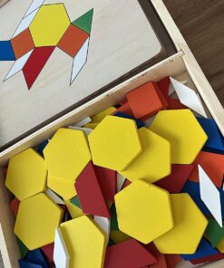 Melissa & Doug Pattern Blocks and Boards - Wooden Classic Toy With 120 Solid Wood Shapes and 5 Double-Sided Panels, Multi-colored - STEAM Animals, Tangrams Puzzle For Kids Ages 3+ Standard 44 81C7rDgGz0L