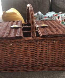 Juvale Wicker Picnic Basket for 4 with Utensils, Glasses, and Insulated Cooler Bag - Luxury Camping, Picnic Essentials, Picnic Kit 58 81CCbkeyb3L