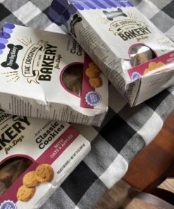 Three Dog Bakery Soft Baked Classic Cookies with Oats and Apple, Premium Treats for Dogs, 13 Ounce Box (114334) 13 Ounce (Pack of 1) 26 81CjDYIKJjL