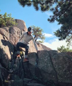 IPOW 2 Pack Knee Pain Relief & Patella Stabilizer Knee Strap Brace Support for Hiking, Soccer, Basketball, Running, Jumpers Knee, Tennis, Volleyball & Squats. One Size Black 26 81CqPN02W9L