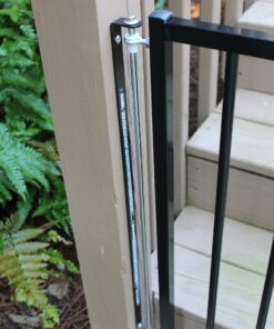 Cardinal Gates SS30OD Outdoor Baby Gate for Stairs - Adjustable Outdoor Dog Gate - Aluminum Safety Gate for Kids & Pets - Can be Installed at Angles - 27 to 42.5 Inches Wide - Black 26 81DBz0p77SL