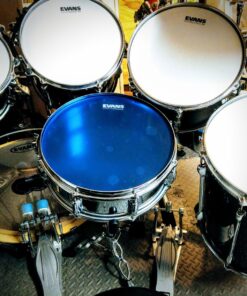 Evans Hydraulic Drum Heads - B14HB - Drum Head with Layer of Oil - Supresses Unwanted Overtones - Ideal for Rock, Metal, & Funk - Blue, 14 Inch 20 81E2cXYKw9L