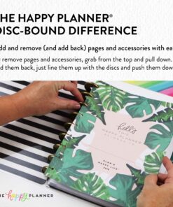 me & my BIG ideas 4 Month Fitness Extension - The Happy Planner Scrapbooking Supplies - Pre-Punched Pages - Food & Exercise Logs - Inspirational Dividers & Stickers To Stay on Track - Classic Size 31 81E3zoHxr8L