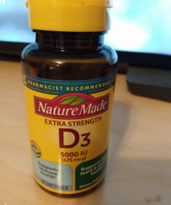 Nature Made Extra Strength Vitamin D3 5000 IU (125 mcg), Dietary Supplement for Bone, Teeth, Muscle and Immune Health Support, 90 Softgels, 90 Day Supply 90 Count 33 81E6hosrhxL