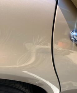 QUIXX 00070-US Paint Scratch Remover Kit, Removes Scratches, Minor Scrapes, and Traces of Unwanted Paint Transfer, Quickly, and Effectively , white (8-Count) 43 81EIDmW3HPL