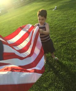 US Flag 4x6 by USA Flag Co. is 100% American Made: The BEST Embroidered Stars and Sewn Stripes American Flags, Made in the USA, with Amazon A to Z Guarantee. (4 by 6 foot) 4 by 6 Foot 54 81FO7VIJFyL