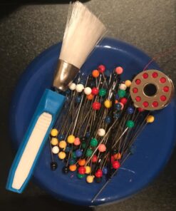 Grabbit Magnetic Sewing Pincushion with 50 Plastic Head Pins, Blue 1 Count (Pack of 1) 12 81GOOzXR4aL