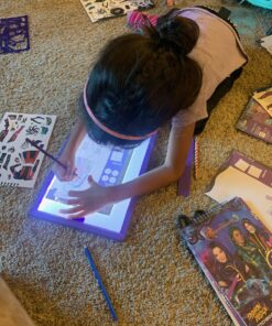 Make It Real - Disney Descendants 3 Sketchbook. Fashion Design Drawing and Coloring Book for Girls. Includes Evie and Descendants 3 Sketch Pages, Stencils, Stickers, and Design Guide 18 81GWgbd0PYL