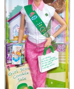Barbie Loves Girl Scouts, Brunette Doll 11 81GzqW6GG9L