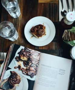 Brown Sugar Kitchen: New-Style, Down-Home Recipes from Sweet West Oakland 31 81H8lETtMWL