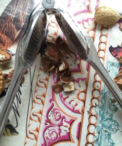 Magic Nutcracker Tool Works in Seconds. No Mess. Works on Walnuts, Almonds, Pecans, Hazelnuts. Great to Use As a Lemon Lime Squeezer. 46 81IEPDbyjRL