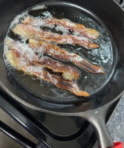 Lodge Cast Iron Skillet with Red Silicone Hot Handle Holder, 12-inch 46 81ILOaTBPCL