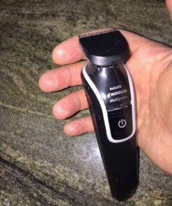 Philips Norelco Multigroom 3100 with 5 attachments and skin-friendly blades, QG3330/49 83 81JHdIY5OL