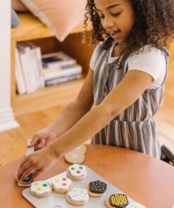 Melissa & Doug Slice and Bake Wooden Cookie Play Food Set - Pretend Cookies And Baking Sheet, Wooden Play Food Set, Toy Baking Set For Kids Ages 3+ 24 81JTE0YmU9L 1