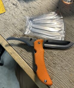 OUTDOOR EDGE RazorPro Double Blade Folding Hunting Knife - Field Butcher Knife with Replaceable RazorSafe & Gutting Blades, Orange Non-Slip Handle, Camo Holster, & 6 Blades. Must-Have Hunting Gear Orange (6 Blades) 20 81JWTSHCiIL 1