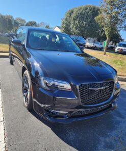 Chemical Guys GAP_619_16 Black Light Hybrid Radiant Finish, Glaze & Sealant, (Safe for Cars, Trucks, SUVs, & More) for Black and Dark Colored Cars, 16 fl oz 41 81JdRUYIfbL