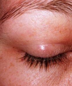 Sky Organics Organic Castor Oil Eyelash Serum for Lashes & Brows, 100% Pure & Cold-Pressed USDA Certified Organic to Strengthen, Moisturize & Condition, 1 fl. Oz 47 81JliNkl8nL