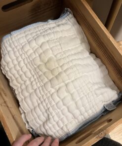 OsoCozy Prefolds Unbleached Cloth Baby Diapers, Size 1 (7-15 lbs), 6 Pack, Soft, Absorbent and Durable 100% Natural Cotton 29 81K0QOLPOZL