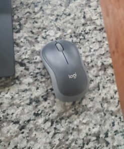 Logitech M185 Wireless Mouse, 2.4GHz with USB Mini Receiver, 12-Month Battery Life, 1000 DPI Optical Tracking, Ambidextrous PC/Mac/Laptop - Swift Gray USB Receiver 47 81K6lDKI0IL