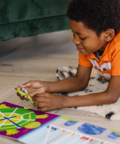 Melissa & Doug Tape Activity Book: 4 Rolls of Easy-Tear Tape and 20 Reusable Scenes 24 81Ky3PAvA6L