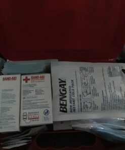 Johnson & Johnson All-Purpose Portable Compact First Aid Kit for Minor Cuts, Scrapes, Sprains & Burns, Ideal for Home, Car, Travel and Outdoor Emergencies, 140 Pieces Original Version 140 Piece Set 41 81LlqYQ8wzL