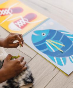 Melissa & Doug Tape Activity Book: 4 Rolls of Easy-Tear Tape and 20 Reusable Scenes 22 81Lo5TzyIwL