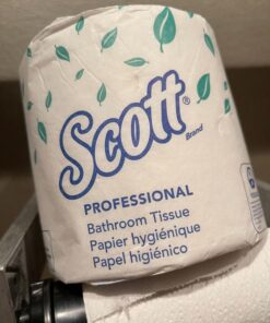 Scott® Professional Standard Roll Toilet Paper (04460), with Elevated Design, 2-Ply, White, Individually wrapped, (550 Sheets/Roll, 80 Rolls/Case, 44,000 Sheets/Case) 550 sheet (Pack of 80) 28 81M2SMTbdL