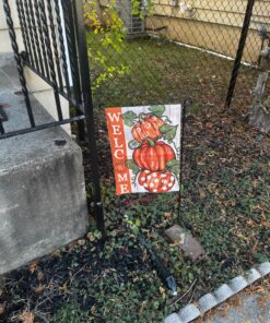 HOOSUN Garden Flag Stand, Premium Garden Flag Pole Holder Metal Powder-Coated Weather-Proof Paint with one Tiger Clip and two Spring Stoppers without flag 1 32 81MQJfkyBwL