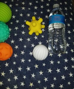 Infantino Textured Multi Ball Set - Toy for Sensory Exploration and Engagement for Ages 6 Months and up, 6 Piece Set 41 81NJU1dhe8L