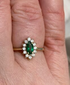 Complete Jewelry Cleaning Kit Polishing w/Cloth, Brush and Jewelry Cleaner Solution for all Jewelry. Gold, Silver, Diamond Ring Cleaner, Earring, Fine & Fashion Cleaning Made in the USA Gentle Jewelry Kit 59 81O7y AholL